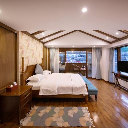 Fenghuang Slowly Time Inn Εξωτερικό φωτογραφία