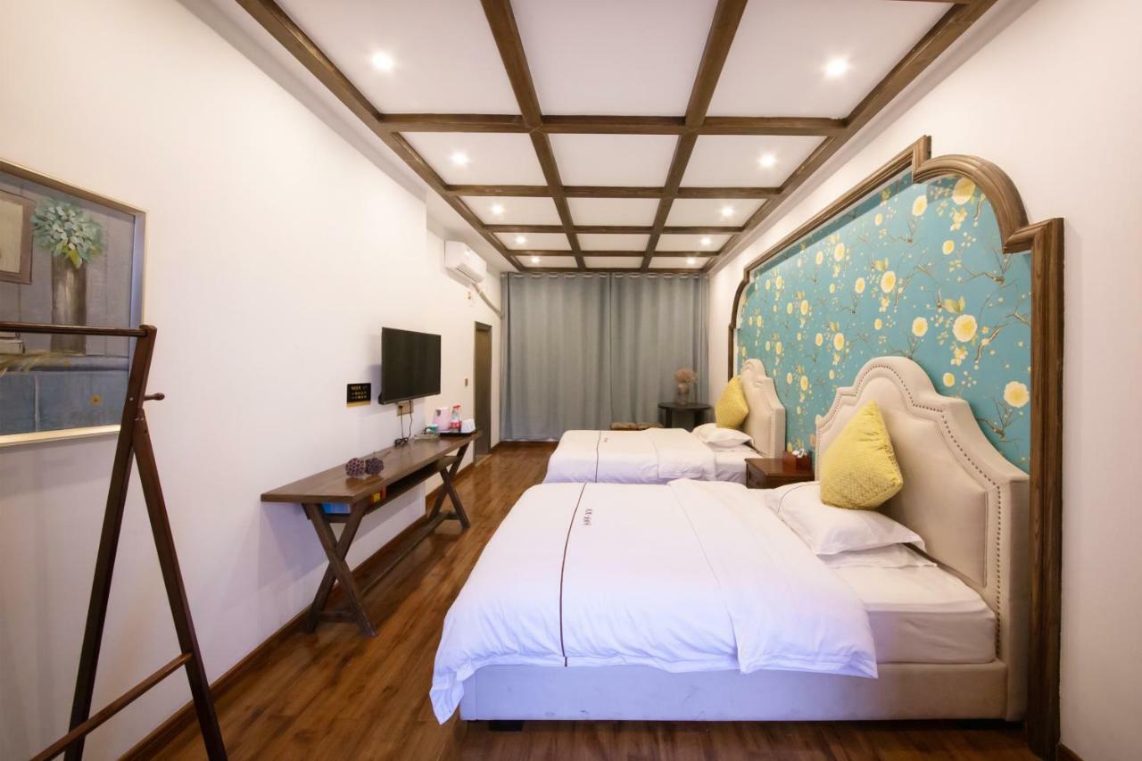 Fenghuang Slowly Time Inn Εξωτερικό φωτογραφία