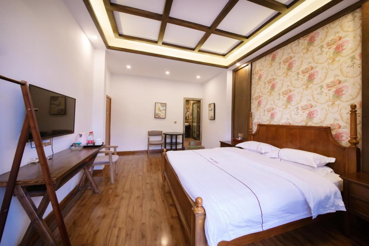 Fenghuang Slowly Time Inn Εξωτερικό φωτογραφία